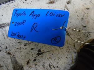 Used Front drive shaft, right Toyota Aygo (B10) 1.0 12V VVT-i Price € 50,00 Margin scheme offered by Boels Autodemontage