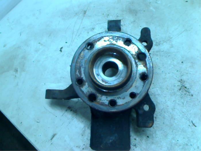 Knuckle, front right from a Opel Astra H SW (L35) 1.7 CDTi 16V 2008
