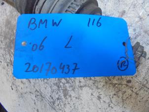 Usagé Arbre de transmission arrière gauche BMW 1 serie (E87/87N) 116i 1.6 16V Prix € 50,00 Règlement à la marge proposé par Boels Autodemontage
