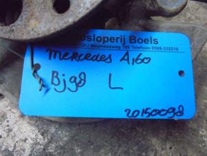 Usagé Moyeu de roue avant Mercedes A (W168) 1.6 A-160 Prix € 35,00 Règlement à la marge proposé par Boels Autodemontage