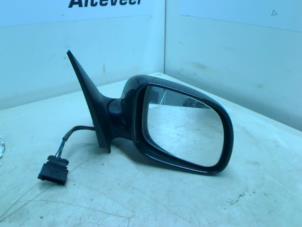 Used Wing mirror, right Skoda Fabia (6Y2) 1.4i 16V Price on request offered by Boels Autodemontage