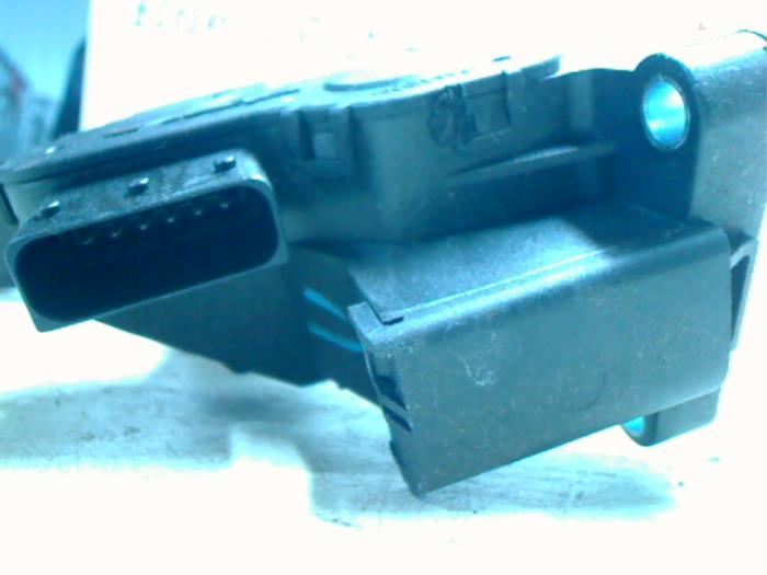 Accelerator pedal from a Fiat Punto Evo (199) 1.3 JTD Multijet 85 16V Euro 5 2010