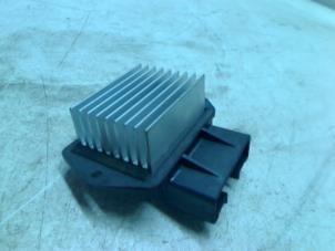 Used Heater resistor Toyota Avensis (T25/B1B) 2.0 16V D-4D 115 Price € 25,00 Margin scheme offered by Boels Autodemontage