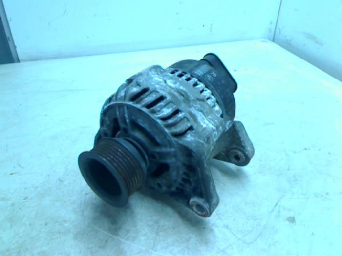 Dynamo from a BMW 3 serie (E36/4) 316i 1995