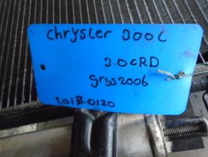 Usados Condensador de aire acondicionado Chrysler 300 C Touring 3.0 CRD 24V Precio € 75,00 Norma de margen ofrecido por Boels Autodemontage