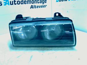 Używane Reflektor prawy BMW 3 serie Touring (E36/3) 318i Cena € 35,00 Procedura marży oferowane przez Boels Autodemontage