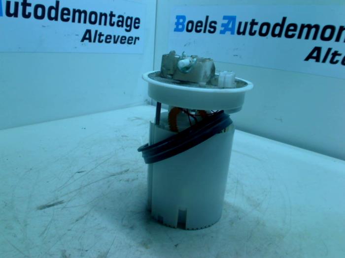 Usagé Pompe d'injection Ford Fiesta 6 (JA8) 1.0 Ti-VCT 12V 65 Prix € 40,00 Règlement à la marge proposé par Boels Autodemontage
