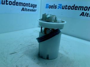 Used Electric fuel pump Ford Fiesta 6 (JA8) 1.0 Ti-VCT 12V 65 Price € 40,00 Margin scheme offered by Boels Autodemontage