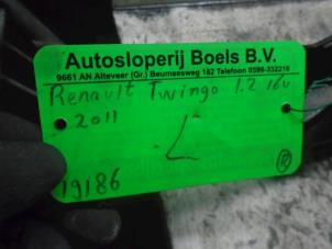 Usagé Barre amortisseur avant gauche Renault Twingo II (CN) 1.2 16V LEV Prix sur demande proposé par Boels Autodemontage
