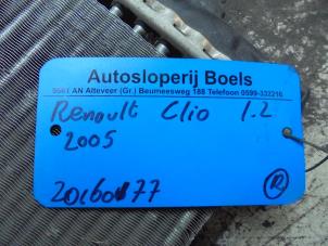 Usagé Radiateur d'eau Renault Clio II (BB/CB) 1.2 Prix € 35,00 Règlement à la marge proposé par Boels Autodemontage
