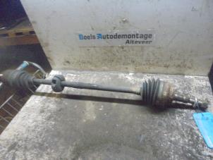 Used Front drive shaft, right Opel Astra G Caravan (F35) 2.0 Di 16V Price € 30,00 Margin scheme offered by Boels Autodemontage