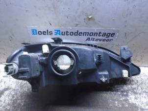 Usagé Phare gauche Renault Megane (BA/SA) 1.6 16V Prix sur demande proposé par Boels Autodemontage