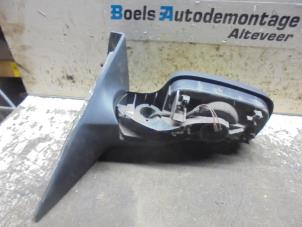 Used Wing mirror, left Renault Scénic II (JM) 1.5 dCi 100 Price on request offered by Boels Autodemontage