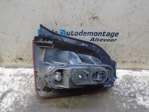 Używane Tylne swiatlo pozycyjne lewe Renault Twingo II (CN) 1.2 Cena na żądanie oferowane przez Boels Autodemontage