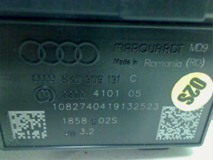 Stacyjka+Kluczyk z Audi A4 Avant (B8) 2.0 TDI 16V 2008