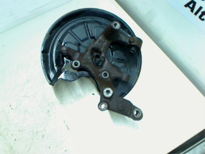 Rear hub from a Volkswagen Golf VI (5K1) 1.6 TDI 16V 2010