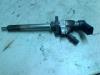 Injector (diesel) from a Peugeot 407 SW (6E) 2.0 HDiF 16V 2006
