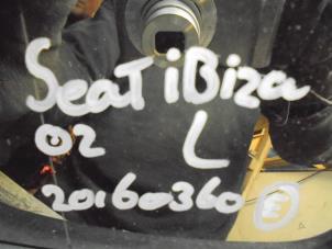 Used Wing mirror, left Seat Ibiza III (6L1) 1.9 TDI 100 Price on request offered by Boels Autodemontage