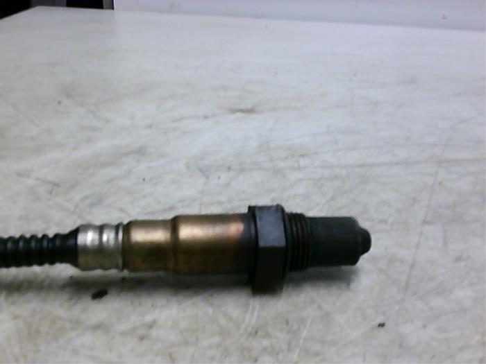 Lambda probe from a Volkswagen Passat Syncro/4Motion (3B2) 2.8 30V 2000