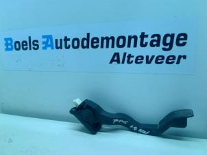 Usados Acelerador Peugeot 206 (2A/C/H/J/S) 1.4 HDi Precio € 25,00 Norma de margen ofrecido por Boels Autodemontage