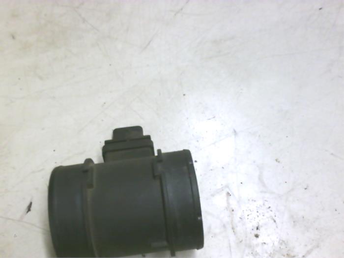 Gebrauchte Luftmassenmesser Opel Astra H SW (L35) 1.7 CDTi 16V Preis € 25,00 Margenregelung angeboten von Boels Autodemontage