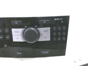 Used Radio CD player Opel Astra H SW (L35) 1.7 CDTi 16V Price € 35,00 Margin scheme offered by Boels Autodemontage