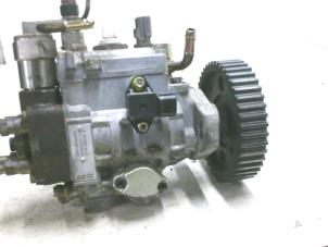 Used Mechanical fuel pump Opel Corsa C (F08/68) 1.7 DI 16V Price € 100,00 Margin scheme offered by Boels Autodemontage