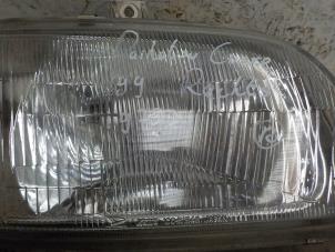 Used Headlight, right Daihatsu Cuore (L251/271/276) 850,Domino Price € 35,00 Margin scheme offered by Boels Autodemontage