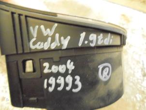 Used Odometer KM Volkswagen Caddy III (2KA,2KH,2CA,2CH) 1.9 TDI Price € 50,00 Margin scheme offered by Boels Autodemontage