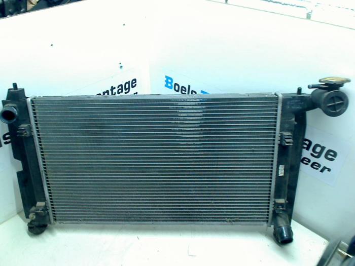 Used Radiator Toyota Corolla Verso (R10/11) 1.8 16V VVT-i Price € 35,00 Margin scheme offered by Boels Autodemontage
