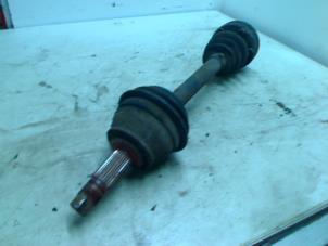 Used Front drive shaft, left Alfa Romeo 147 (937) 2.0 Twin Spark 16V Price € 35,00 Margin scheme offered by Boels Autodemontage