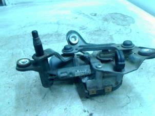 Used Wiper motor + mechanism Peugeot 407 SW (6E) 2.0 HDiF 16V Price € 35,00 Margin scheme offered by Boels Autodemontage