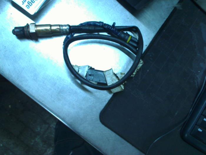 Usagé Sonde lambda Mercedes CLK (C208) 3.2 320 V6 18V Prix € 25,00 Règlement à la marge proposé par Boels Autodemontage
