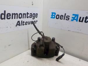 Used Front brake calliper, left BMW 3 serie Touring (E46/3) 318i Price € 40,00 Margin scheme offered by Boels Autodemontage
