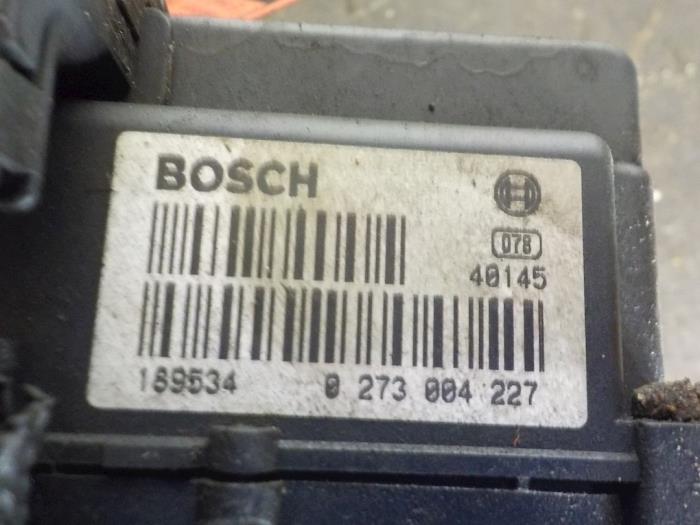 ABS pump from a Opel Corsa C (F08/68) 1.0 12V 2001