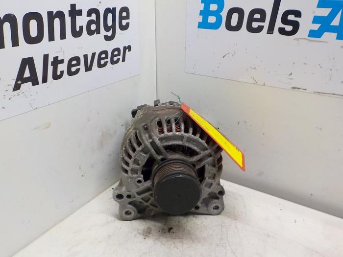 Used Dynamo Volkswagen Polo IV (9N1/2/3) 1.4 TDI 70 Price € 35,00 Margin scheme offered by Boels Autodemontage