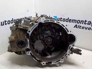 Used Gearbox Kia Cee'd (EDB5) 1.6 CRDi 16V Price € 350,00 Margin scheme offered by Boels Autodemontage
