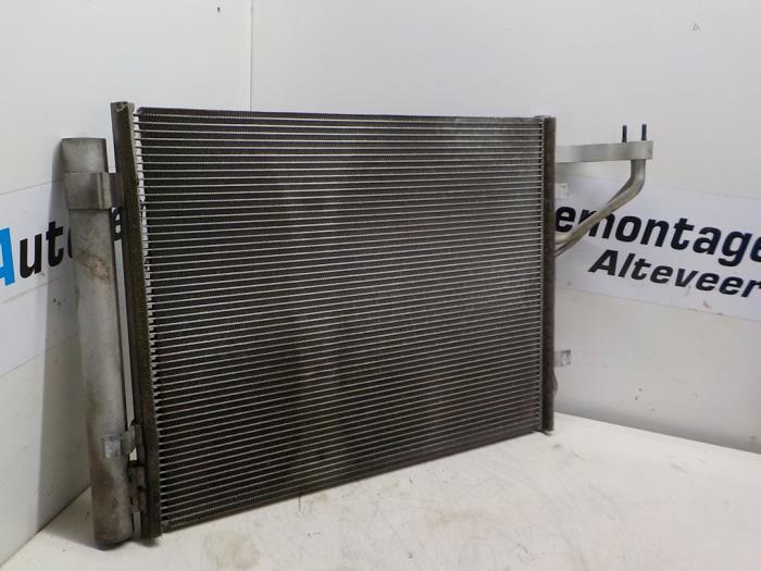 Usagé Radiateur clim Kia Cee'd (EDB5) 1.6 CRDi 16V Prix € 35,00 Règlement à la marge proposé par Boels Autodemontage