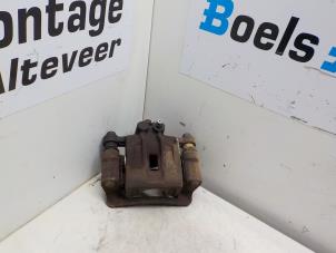 Used Rear brake calliper, right Kia Cee'd (EDB5) 1.6 CRDi 16V Price € 40,00 Margin scheme offered by Boels Autodemontage
