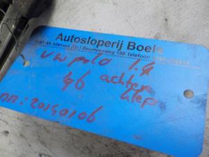 Used Set of tailgate gas struts Volkswagen Polo III (6N1) 1.4i 60 Price on request offered by Boels Autodemontage