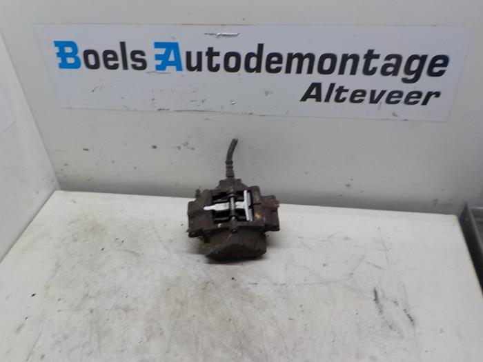 Gebrauchte Bremszange links hinten Mercedes E (W210) 2.9 E-290 TDi Preis € 35,00 Margenregelung angeboten von Boels Autodemontage