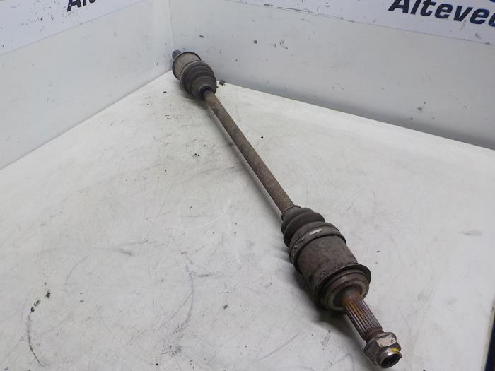 Gebrauchte Antriebswelle links hinten Honda CR-V (RD1/3) 2.0i 16V VTEC Preis € 35,00 Margenregelung angeboten von Boels Autodemontage
