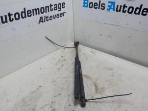 Used Rear gas strut, left Peugeot 207/207+ (WA/WC/WM) 1.6 16V Price € 20,00 Margin scheme offered by Boels Autodemontage