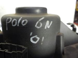 Usados Motor de ventilador de calefactor Volkswagen Polo III (6N2) 1.0 Precio de solicitud ofrecido por Boels Autodemontage