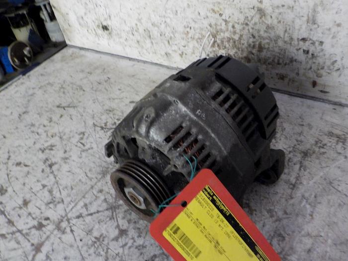 Begagnade Dynamo Renault Clio (B/C57/357/557/577) 1.2 Eco Kat. Pris € 40,00 Marginaltabell erbjuds av Boels Autodemontage