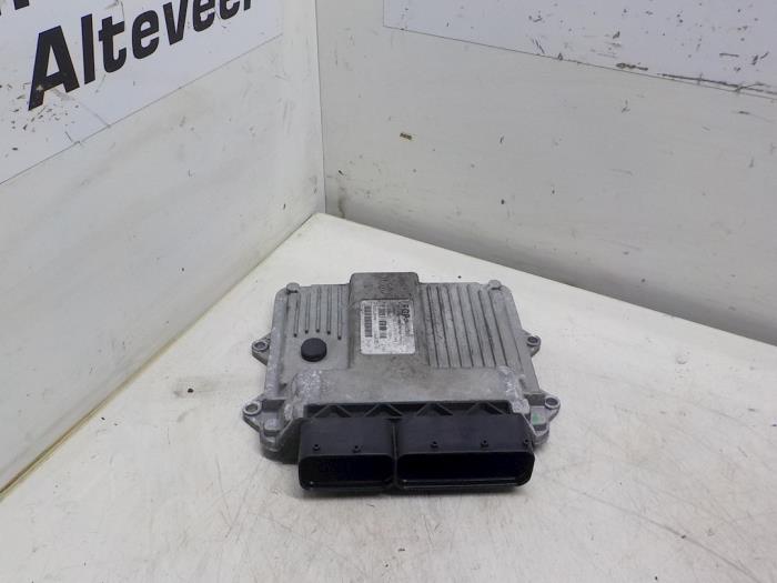 Used Engine management computer Fiat Punto II (188) 1.3 JTD 16V Price € 75,00 Margin scheme offered by Boels Autodemontage