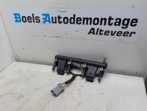 Used Fuel injector nozzle Peugeot 207/207+ (WA/WC/WM) 1.6 16V Price € 45,00 Margin scheme offered by Boels Autodemontage