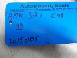 Używane Przelacznik Combi kolumny kierownicy BMW 3 serie (E46/4) 318i Cena € 45,00 Procedura marży oferowane przez Boels Autodemontage