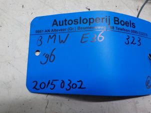 Gebrauchte Richtungsanzeiger Schalter BMW 3 serie (E36/2) 323iS 24V Preis € 20,00 Margenregelung angeboten von Boels Autodemontage