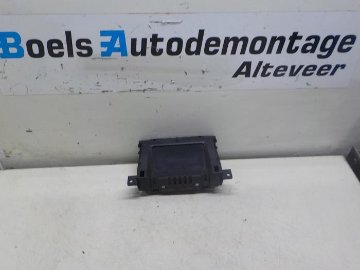 Begagnade Innerdisplay Opel Zafira (M75) 1.9 CDTI Pris € 40,00 Marginaltabell erbjuds av Boels Autodemontage